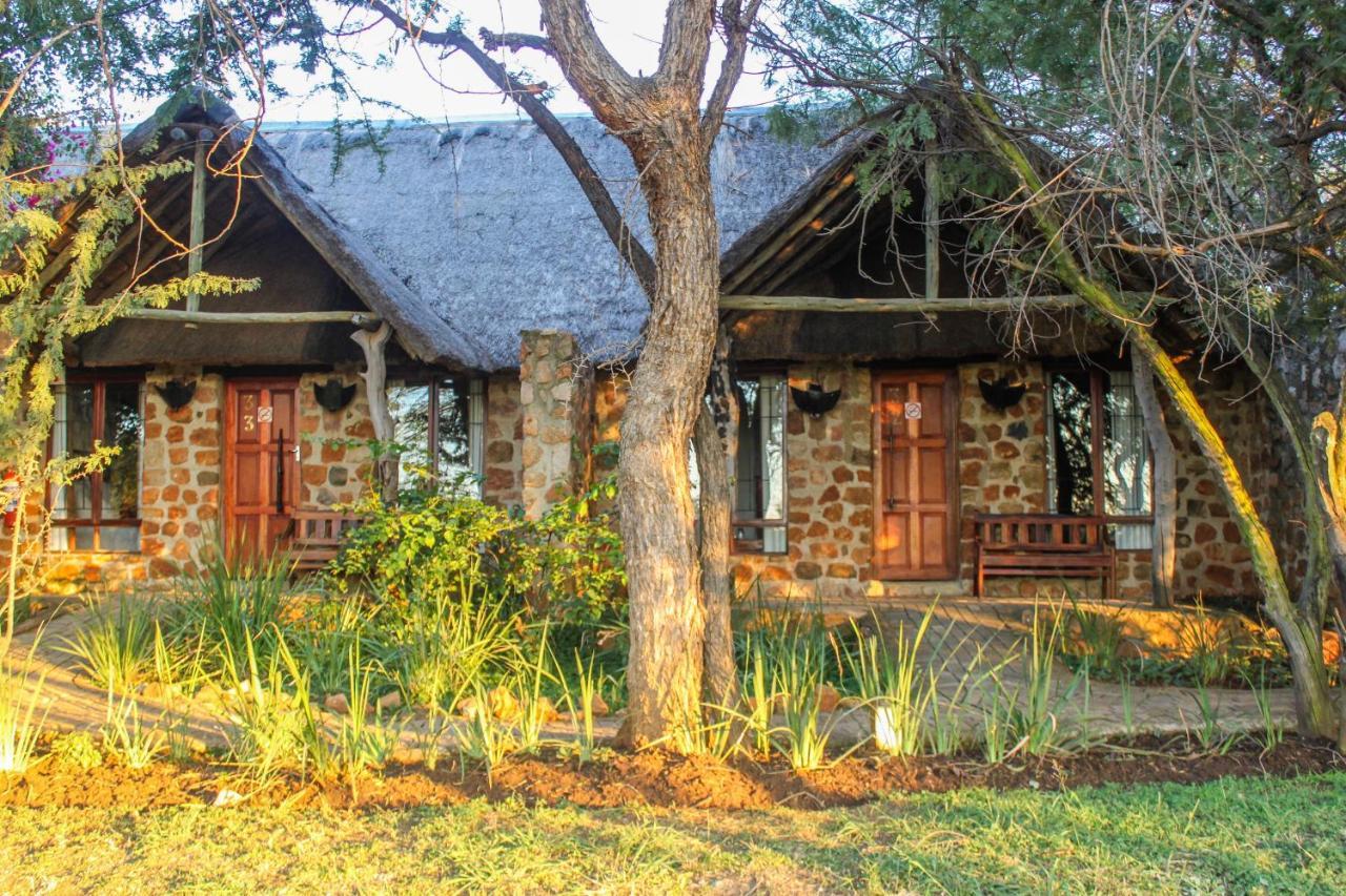 Kedar Heritage Lodge, Conference Centre & Spa Phokeng Buitenkant foto