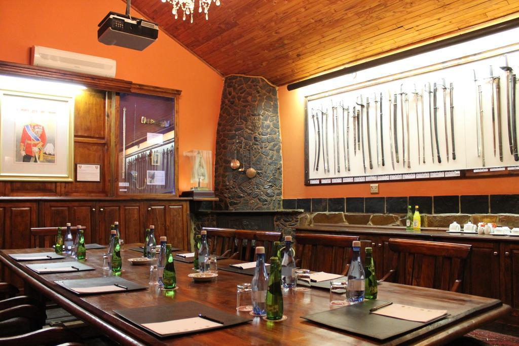 Kedar Heritage Lodge, Conference Centre & Spa Phokeng Buitenkant foto