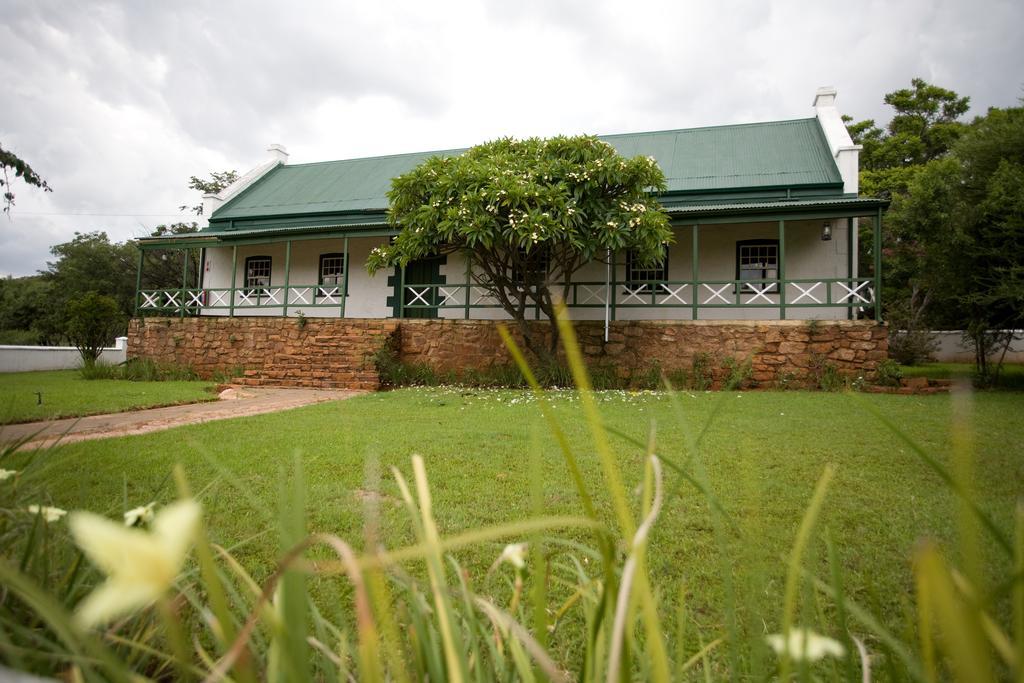 Kedar Heritage Lodge, Conference Centre & Spa Phokeng Buitenkant foto