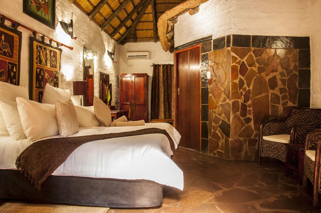 Kedar Heritage Lodge, Conference Centre & Spa Phokeng Buitenkant foto