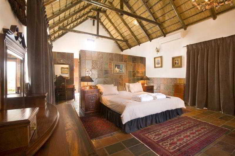 Kedar Heritage Lodge, Conference Centre & Spa Phokeng Buitenkant foto